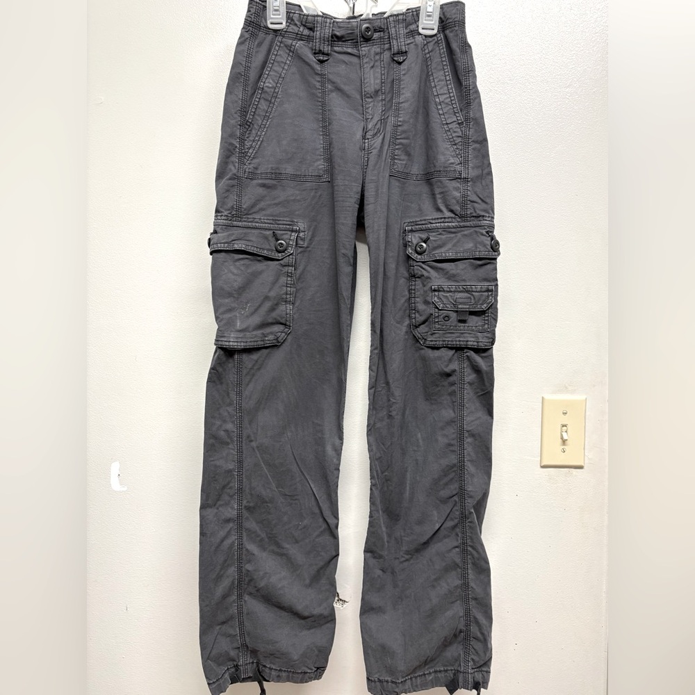American Eagle black Cargo pants with a stretch waistband.